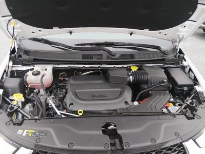 2024 Chrysler Pacifica — photo 9 view