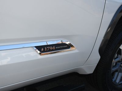2022 Toyota Tundra Hybrid - Photo 25