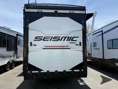 2025 Jayco Seismic - Photo 6