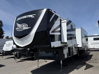 2025 Jayco Seismic - Photo 1