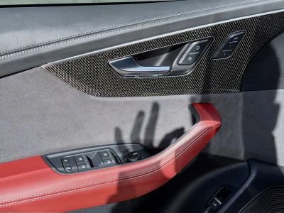 2023 Audi SQ8 — photo 17 view