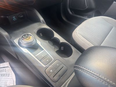 2022 Ford Escape - Photo 17
