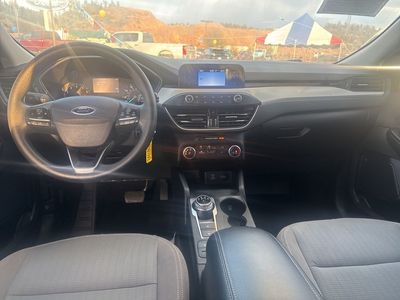 2022 Ford Escape - Photo 9