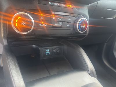 2022 Ford Escape - Photo 16
