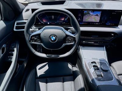2026 BMW 3 Series — photo 17 view