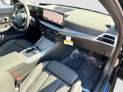2026 BMW 3 Series — photo 14 view