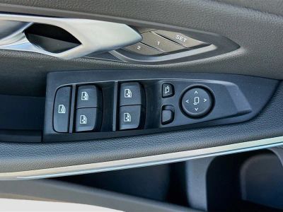 2026 BMW 3 Series — photo 23 view