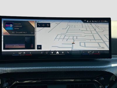 2026 BMW 3 Series — photo 32 view