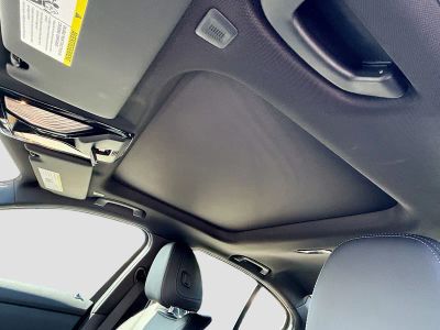 2026 BMW 3 Series — photo 27 view
