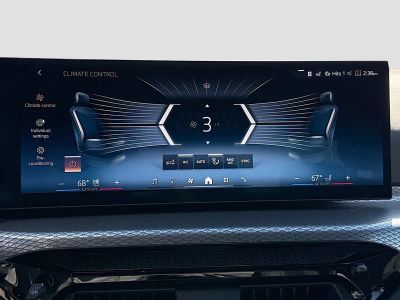 2026 BMW 3 Series — photo 35 view