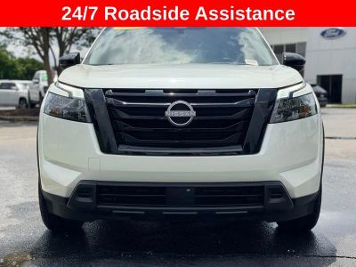 2024 Nissan Pathfinder — interior view