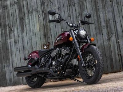 2025 Indian Motorcycle® Chief® Bobber Dark Horse® Maroon Metallic — front three-quarter view