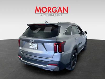 2026 Kia Sorento Hybrid — rear three-quarter view