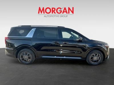 2026 Kia Carnival — engine compartment view