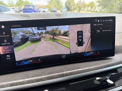 2023 BMW X7 — photo 28 view