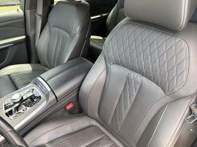 2023 BMW X7 — photo 26 view