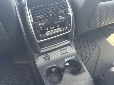 2023 BMW X7 — photo 18 view