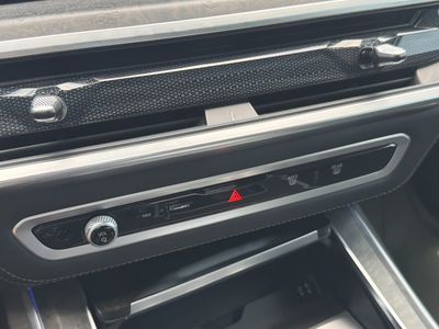 2023 BMW X7 — photo 34 view