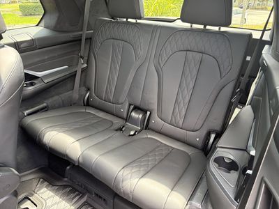 2023 BMW X7 — photo 22 view