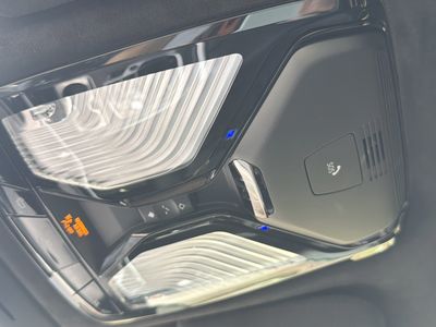 2023 BMW X7 — photo 37 view