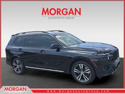 2023 BMW X7 xDrive40i in Black — front three-quarter view