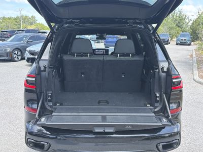 2023 BMW X7 — photo 11 view