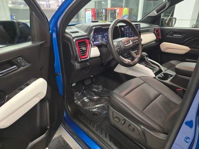 2024 GMC Canyon — photo 19 view