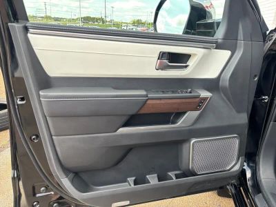2025 Toyota Sequoia - Photo 7
