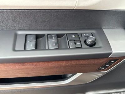 2025 Toyota Sequoia - Photo 8