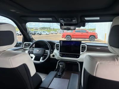 2025 Toyota Sequoia - Photo 32