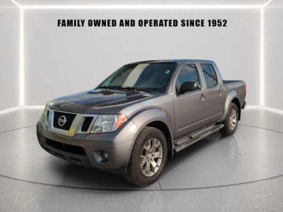 2020 Nissan Frontier — side profile view