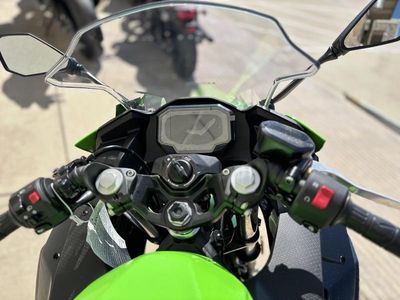2025 Kawasaki Ninja 500 SE ABS - Photo 9