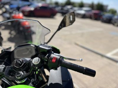 2025 Kawasaki Ninja 500 SE ABS - Photo 10