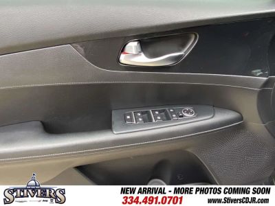 2022 Kia Forte - Photo 19
