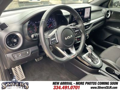 2022 Kia Forte - Photo 22