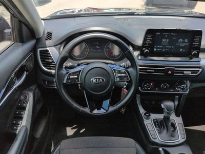 2021 Kia Seltos - Photo 16