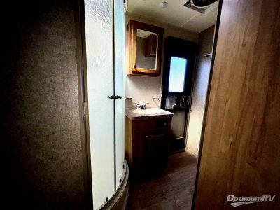 2018 Forest River Rockwood Signature Ultra Lite — photo 9 view