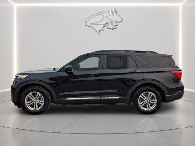 2022 Ford Explorer — side profile view