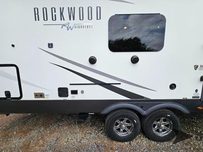 2023 Forest River RV Rockwood Signature - Photo 21