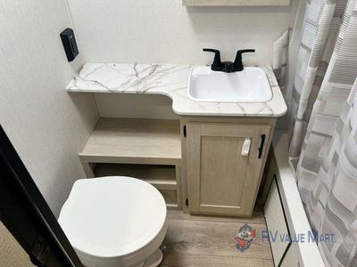 2025 Shasta RVs i-5 Edition - Photo 24