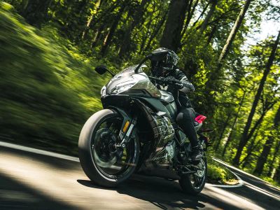 2026 CFMOTO 300SS - Photo 7