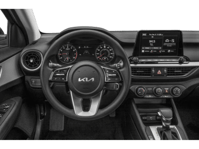 2023 Kia Forte - Photo 7