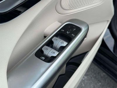 2023 Mercedes-Benz C-Class - Photo 21