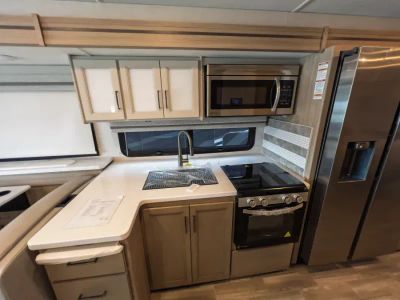 2027 Thor Motor Coach WINDSPORT — photo 11 view