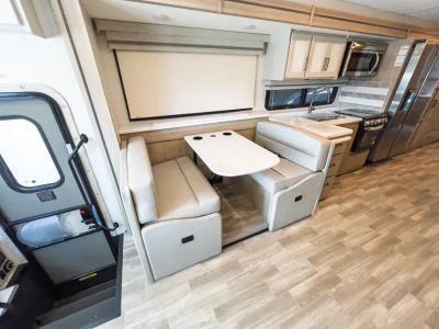 2027 Thor Motor Coach WINDSPORT — photo 9 view