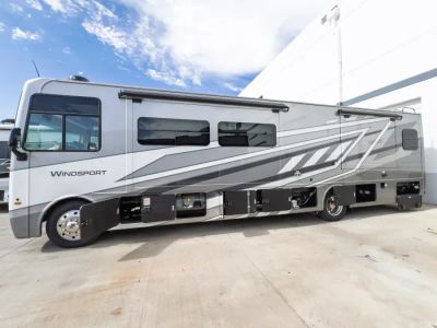 2027 Thor Motor Coach WINDSPORT — photo 29 view