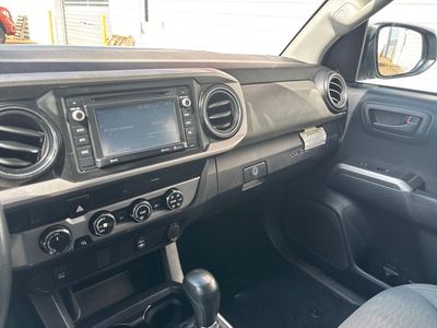2019 Toyota Tacoma - Photo 13