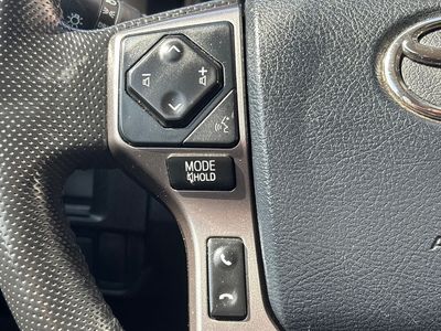 2019 Toyota Tacoma - Photo 17