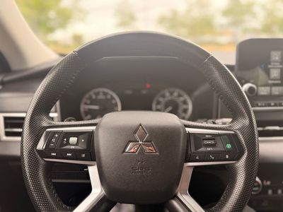 2024 Mitsubishi Outlander - Photo 27