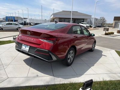 2026 Hyundai Elantra - Photo 5